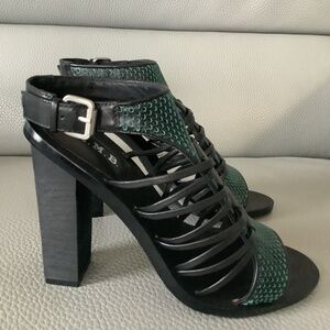 L.A.M.B Bedford Perforated Two-Tone Open Toe Leather Heeled Sandal US size 8